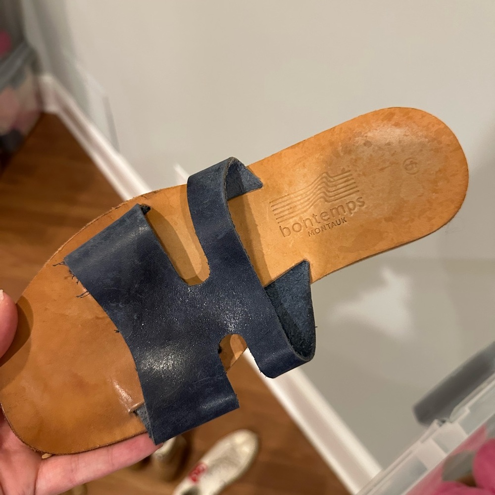 Women's Navy Sandals